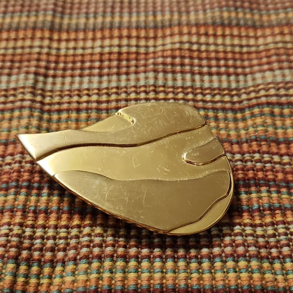 Modern Goldtone Belt Buckle